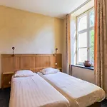 Cozy In A 16th Century Castle Aywaille