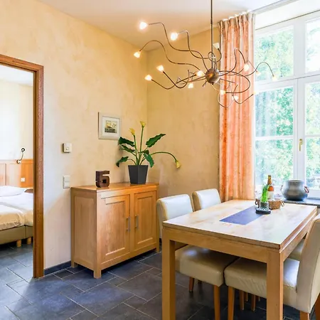 Cozy In A 16th Century Castle Ferienhaus